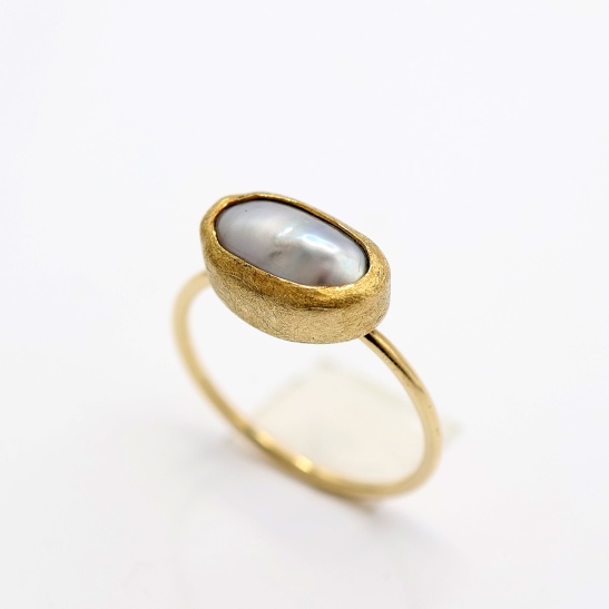 coby_handgemaakte_unieke_gouden_ring_met_parel