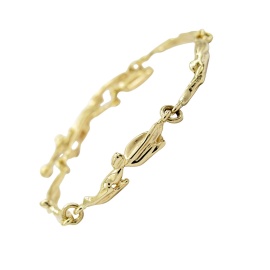 gouden armband freya met watergietsels sfeerfoto