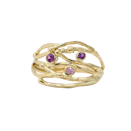 gouden_ring_organisch_open_met_3_roze_saffiertjes_handgemaakt_in_goudsmid_atelier_arnhem_centrum_tessa_reijmers_732661692