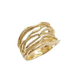 gouden ring jolijn-r1 grillig en golvend sfeerfoto