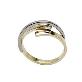 gouden ring kleine kus sfeerfoto