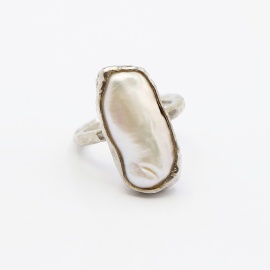 melly_handgemaakte_zilveren_grillige_parel_ring