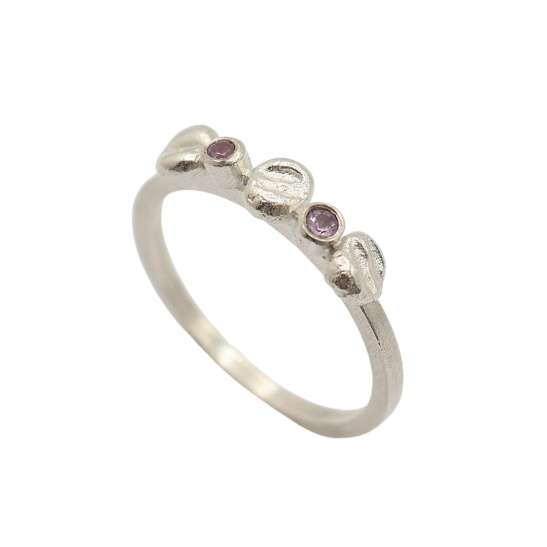 zilveren ring amely-r1 roze met roze saffieren sfeerfoto