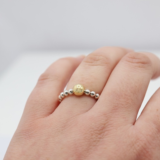 bolls_zilver_met_gouden_bolletjes_ring