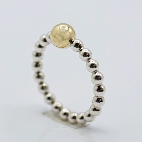 bolls_zilveren_bolletjes_ring_met_gouden_bol