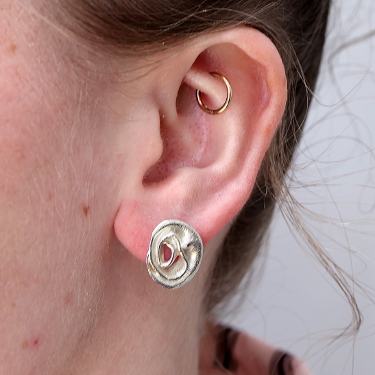 camelie_zilveren_oorbellen_roosje_bloem_oorbellen_dames_cadeau_idee