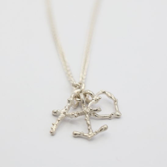 geloof_hoop_liefde_klein_hangertjes_grillig_en_organische_stijl