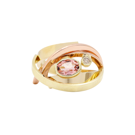 gouden_ring_wij_samen_collectie_hou_me_vast_goudsmid_tessa_reijmers_luxe_cadeau_vrouw_ovale_roze_toermalijn_champagne_diamant_handgemaakt_1610740147