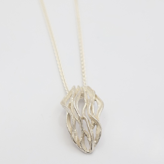 jolijn_hanger_zilver_organische_draden