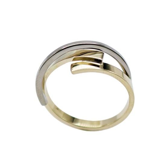 gouden ring kleine kus sfeerfoto