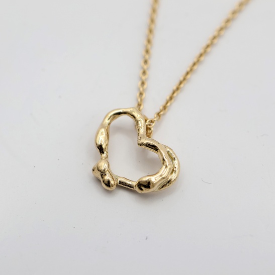 gouden hanger milaan met hartvorm sfeerfoto