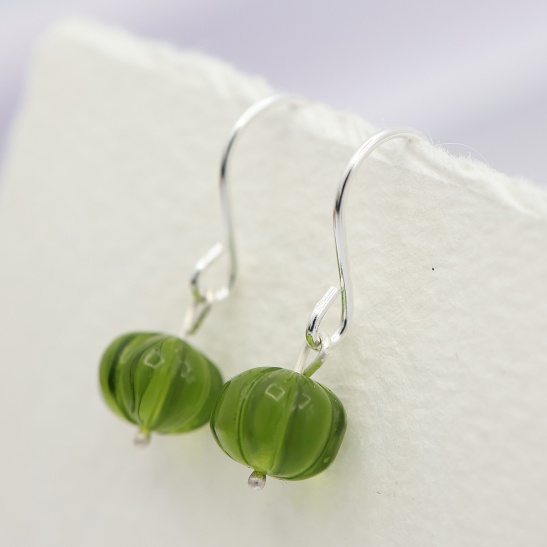 molly_zilveren_oorhaakjes_met_pompoen_steentjes_1047959179