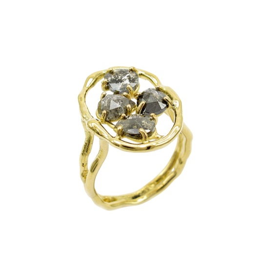gouden ring mya-r3 met salt & pepper diamanten sfeerfoto