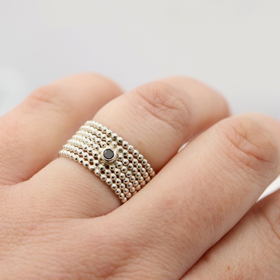 nelly_zilveren_bolletjes_ring