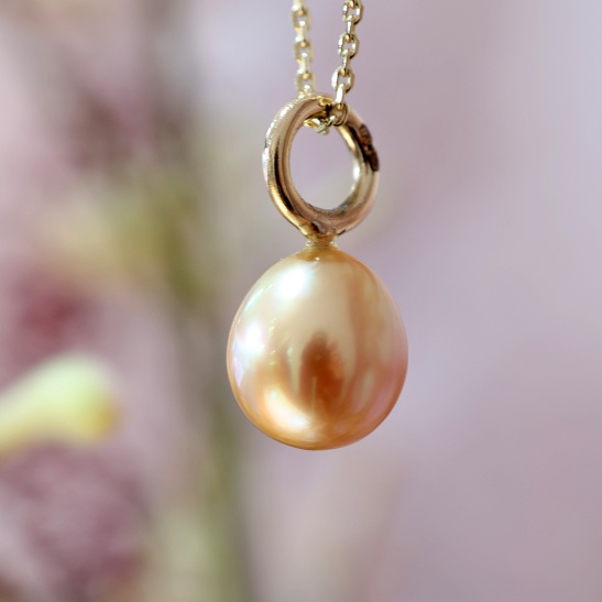 pelra_parelhanger_goudgele_south_sea_pearl