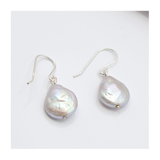 sylla_handgemakte_zilveren_parel_oorhangers